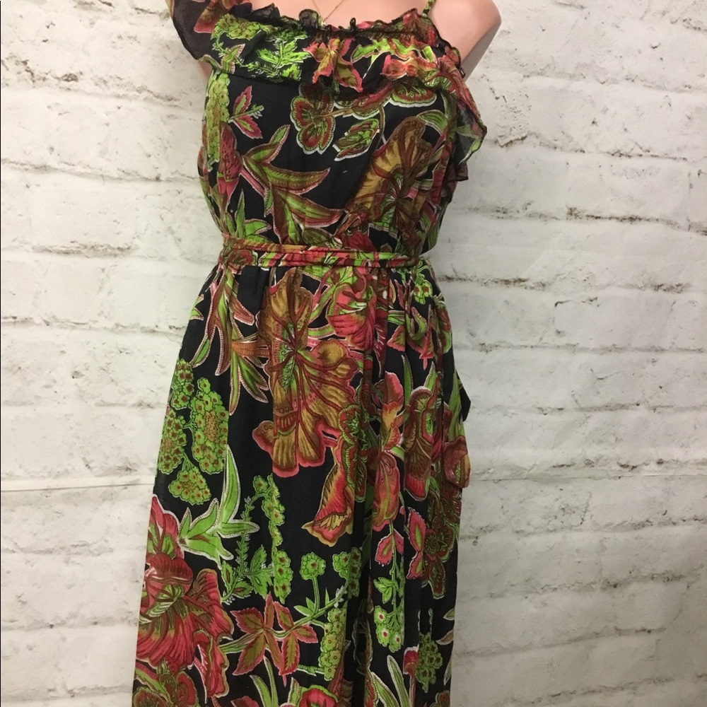 Dress - Picture 3 of 8